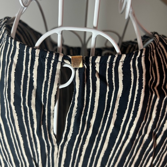 MM Lafleur Black Cream Striped Sleeveless Nell Tunic Shell Top Medium Blouse - Picture 5 of 9